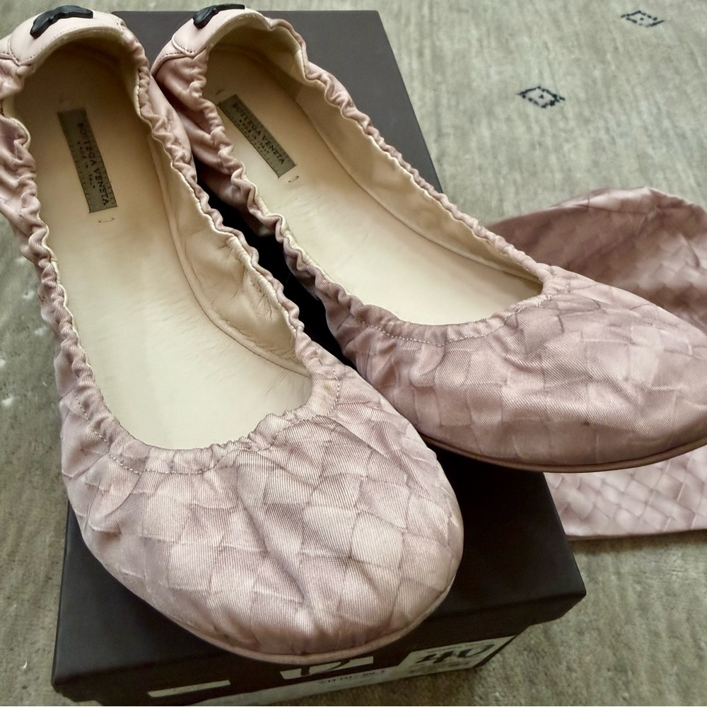 Bottega Veneta Quilted Ballet Flats in Blush Pink
